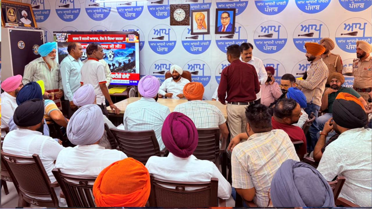 Kulwant Singh Meets Landowners Over Acquisition Issues in Mohali