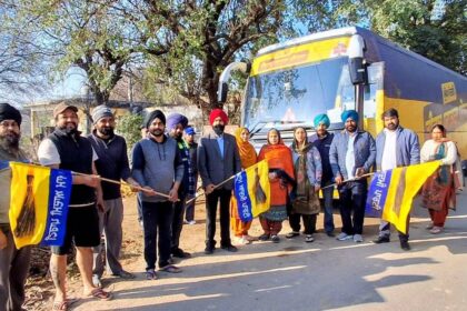 Kulwant Singh Flags Off Pilgrimage Bus from Jhampur Mohali