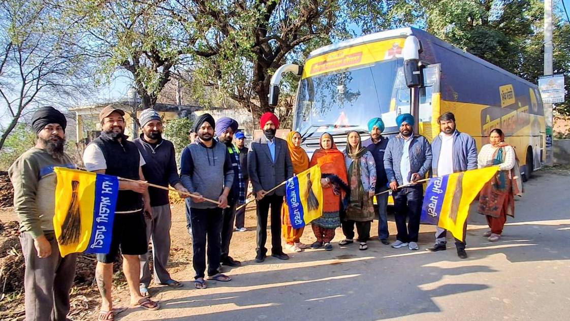 Kulwant Singh Flags Off Pilgrimage Bus from Jhampur Mohali