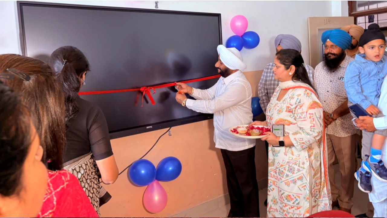 Kulwant Singh Inaugurates LED Panels at School of Eminence Phase 11 Mohali