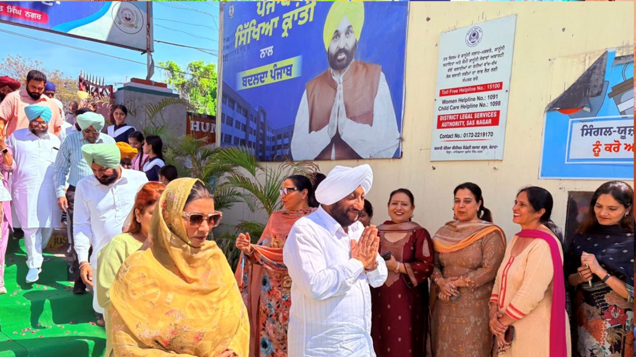 Kulwant Singh Inaugurates LED Screens at Govt Girls School Sohana Mohali