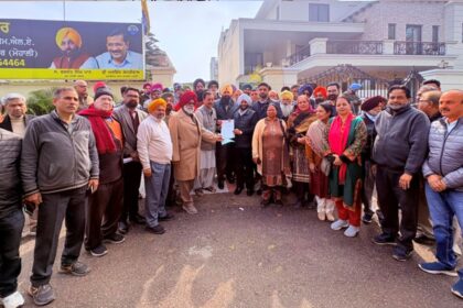 Kulwant Singh Meets IT Sector RWAs Over Enhancement Fee Issue in Mohali