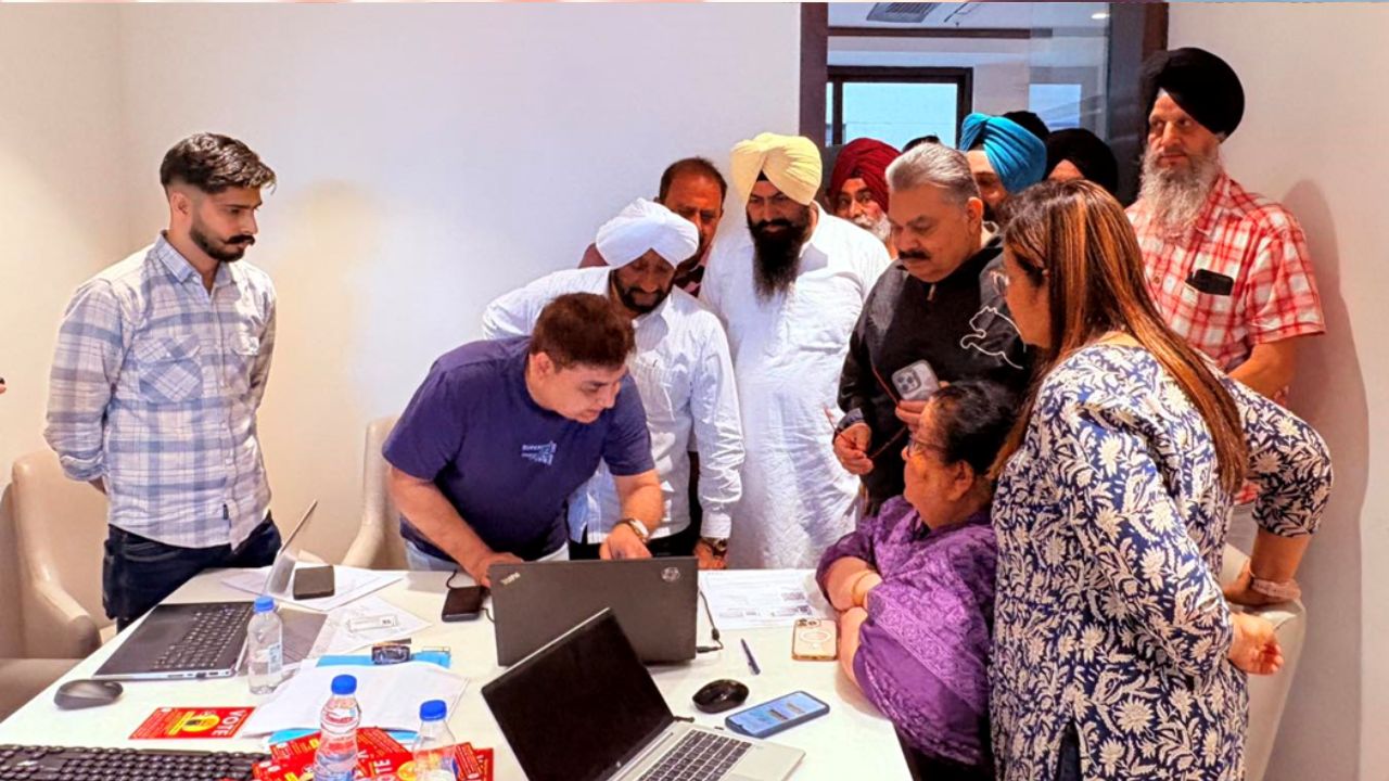 Kulwant Singh Reviews Health Insurance Camp in Mohali, Promotes ₹10 Lakh Scheme
