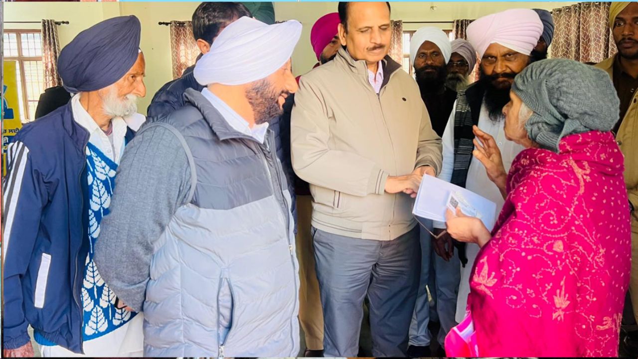 Kulwant Singh Reviews Health Insurance Camp in Kumbra Mohali