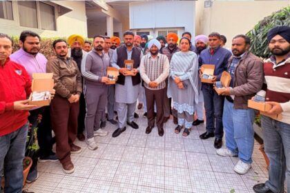 Kulwant Singh Distributes Health Scheme Registration Machines in Mohali