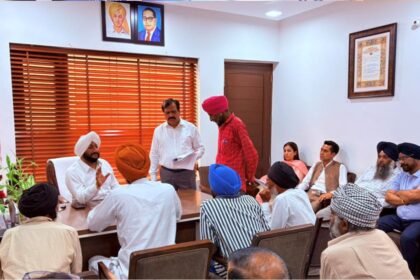 Kulwant Singh Meets Residents During Office Interaction in Mohali