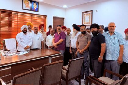 Kulwant Singh Meets Residents During Office Interaction Session in Mohali