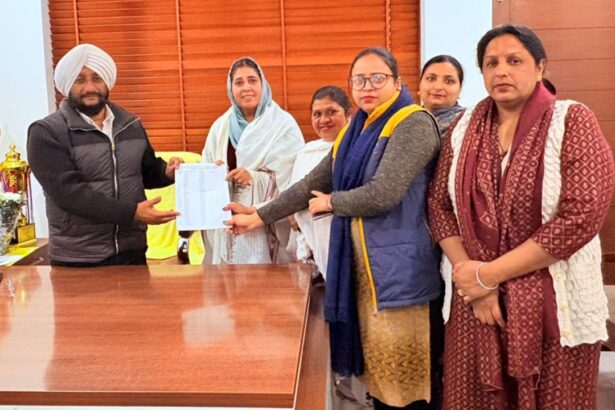 Kulwant Singh Meets AAP Women Wing Workers In Mohali