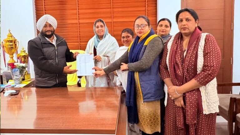 Kulwant Singh Appreciates Women Wing Workers For Strengthening AAP In Mohali