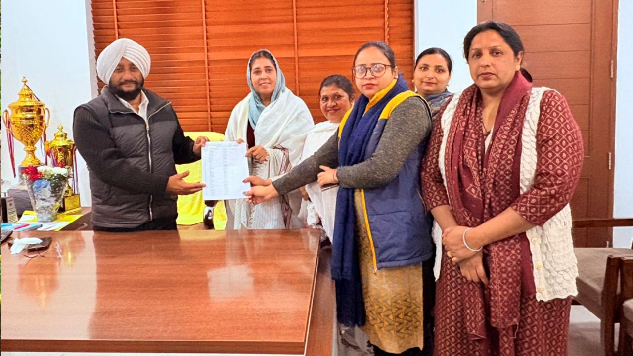 Kulwant Singh Meets AAP Women Wing Workers In Mohali