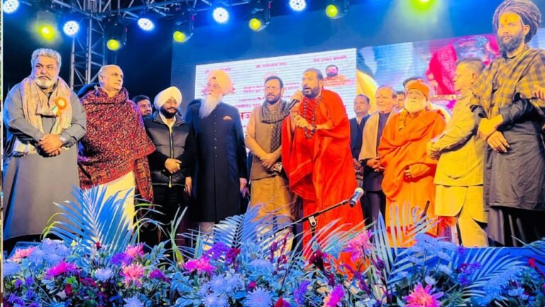 Kulwant Singh Attends Bhavya Bhajan Sandhya At Sector 89 Mohali