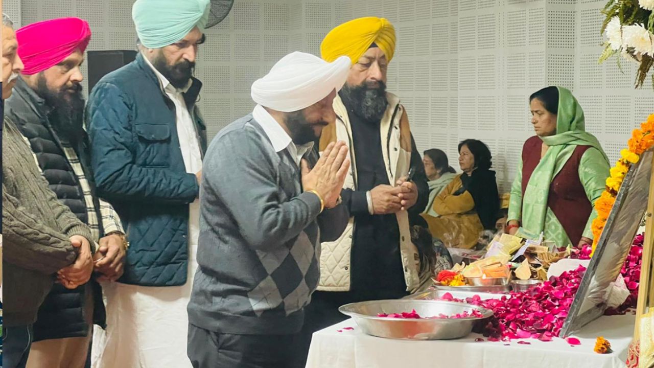 Kulwant Singh Attends Antim Ardas Of Suman Lata Sharma Ji In Mohali