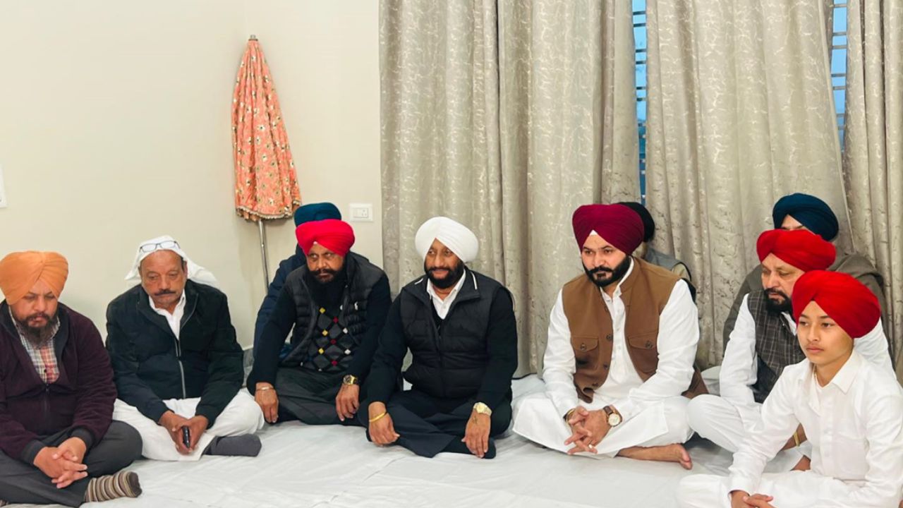 Kulwant Singh Attends Gurmeet Singh Baidwan Family Griha Pravesh In Dhurali