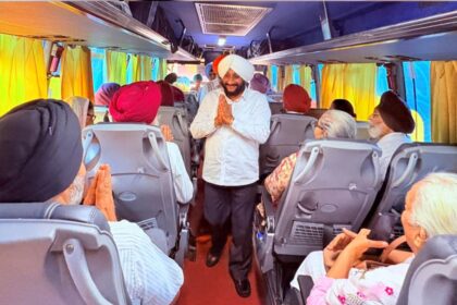 Kulwant Singh Flags Off Pilgrimage Bus from Sector 71 Mohali