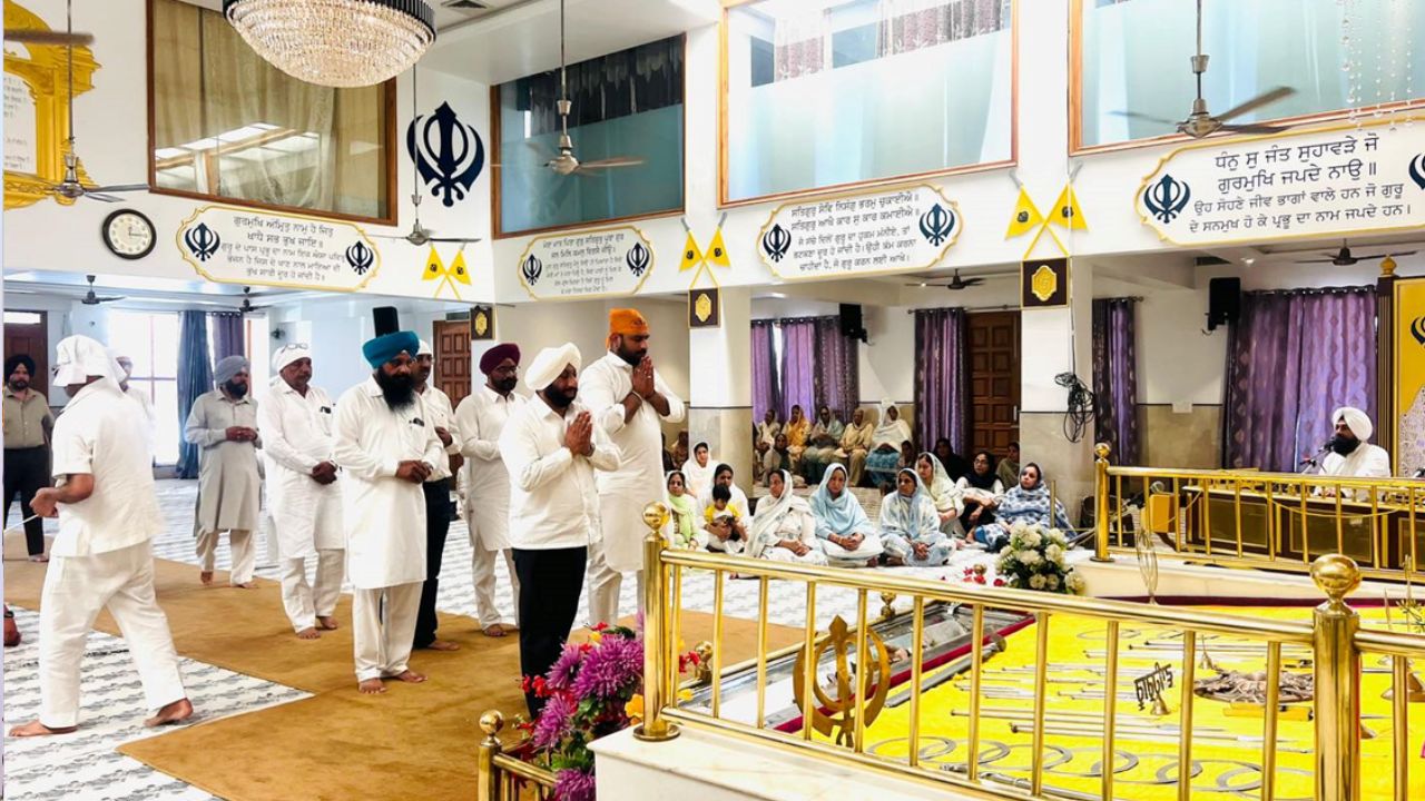 Kulwant Singh Attends Antim Ardas of Dr Ginni Dugal in Mohali