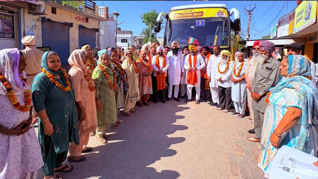 Kulwant Singh Flags Off 21st Pilgrimage Bus from Saneta Mohali