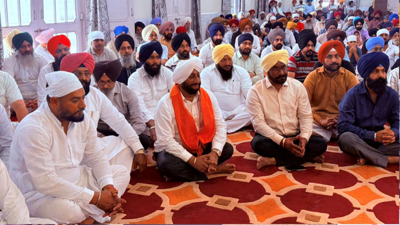 Kulwant Singh Attends Vaisakhi Celebrations at Phase-9 Gurdwara Mohali