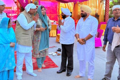 Kulwant Singh Attends Sukhmani Sahib Path at Wave Gardens Mohali