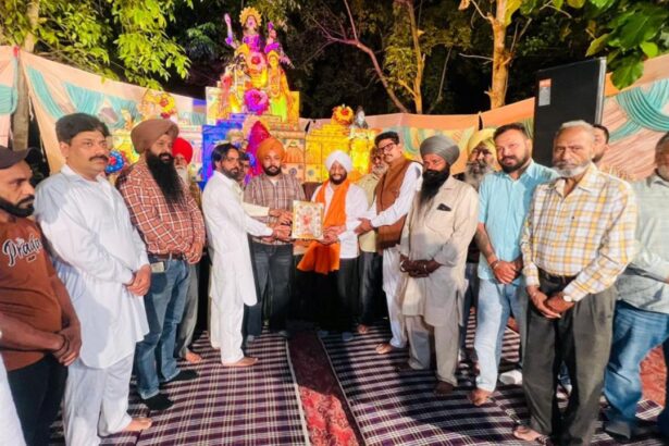 Kulwant Singh Attends Maa Bhagwati Jagran in Bahilolpur Mohali