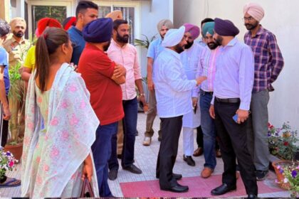 Kulwant Singh Meets Residents, Assures Solutions to Public Issues in Mohali