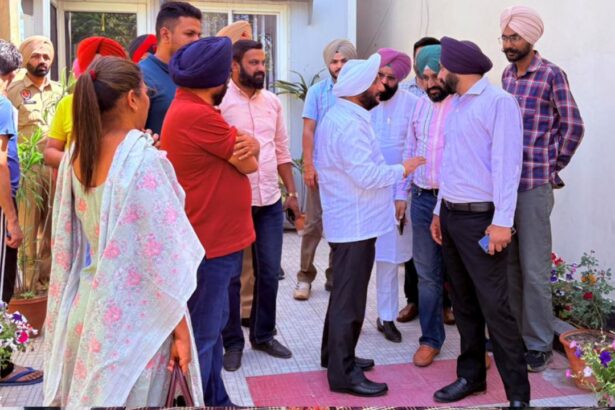 Kulwant Singh Meets Residents, Assures Solutions to Public Issues in Mohali