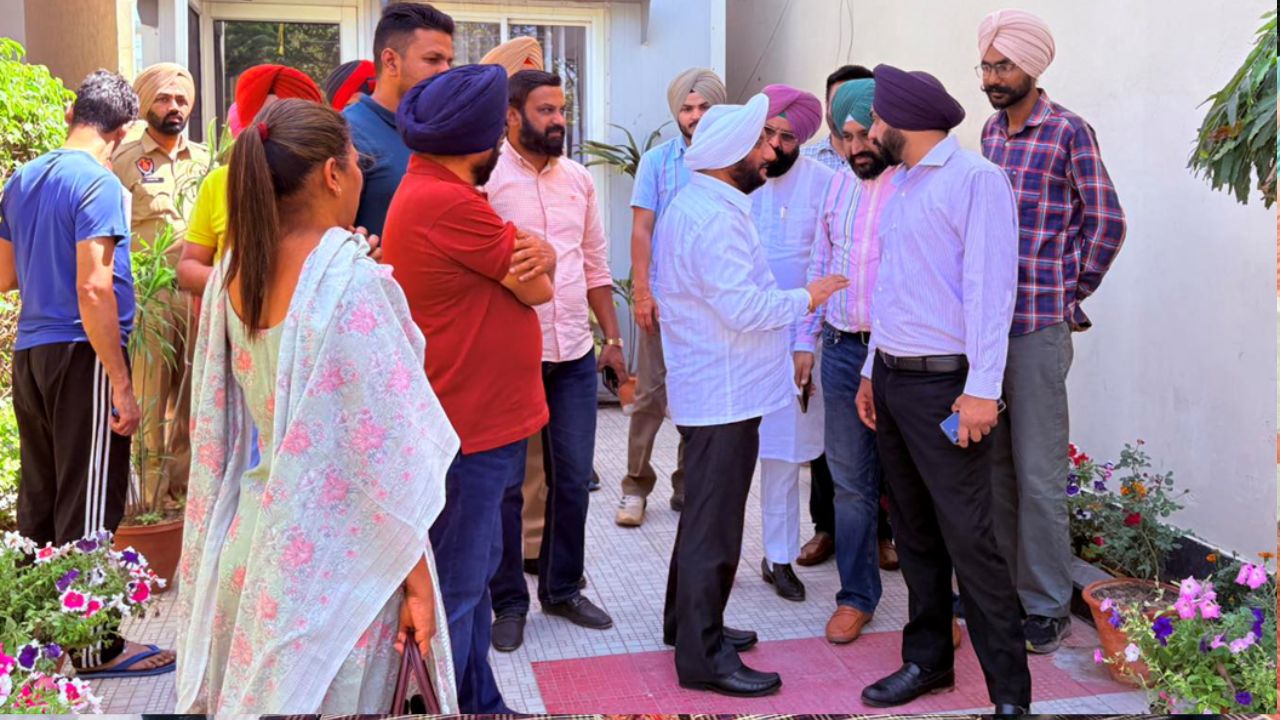 Kulwant Singh Meets Residents, Assures Solutions to Public Issues in Mohali