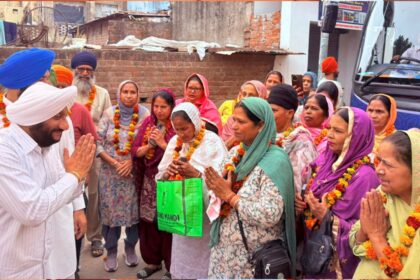 Kulwant Singh Flags Off 18th Pilgrimage Bus from Sohana Mohali