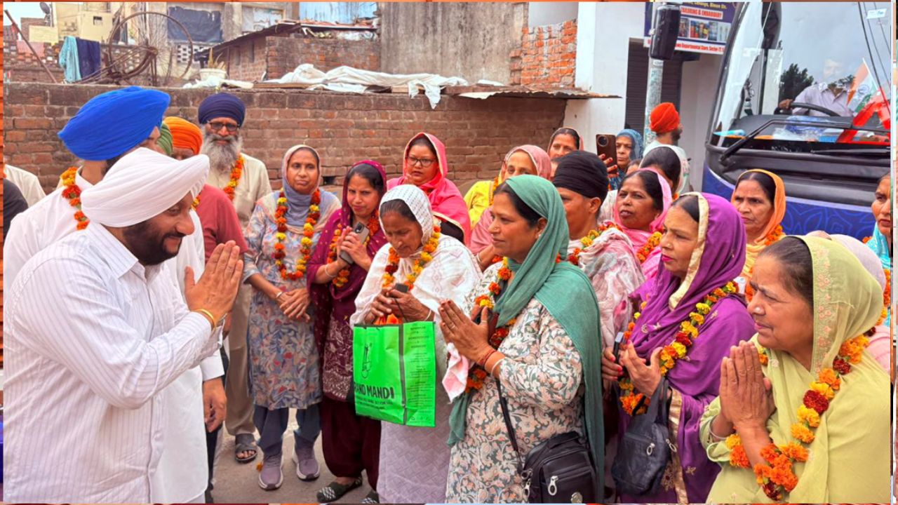Kulwant Singh Flags Off 18th Pilgrimage Bus from Sohana Mohali