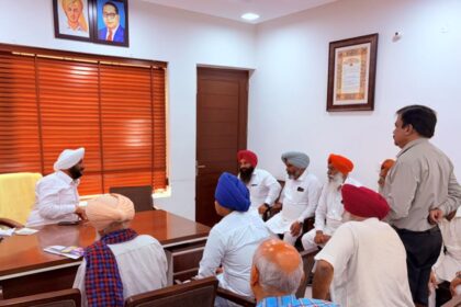 Kulwant Singh Meets Residents, Assures Swift Grievance Redressal in Mohali
