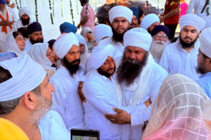 Kulwant Singh Pays Tribute to Sant Baba Mahender Singh Ji in Lambian
