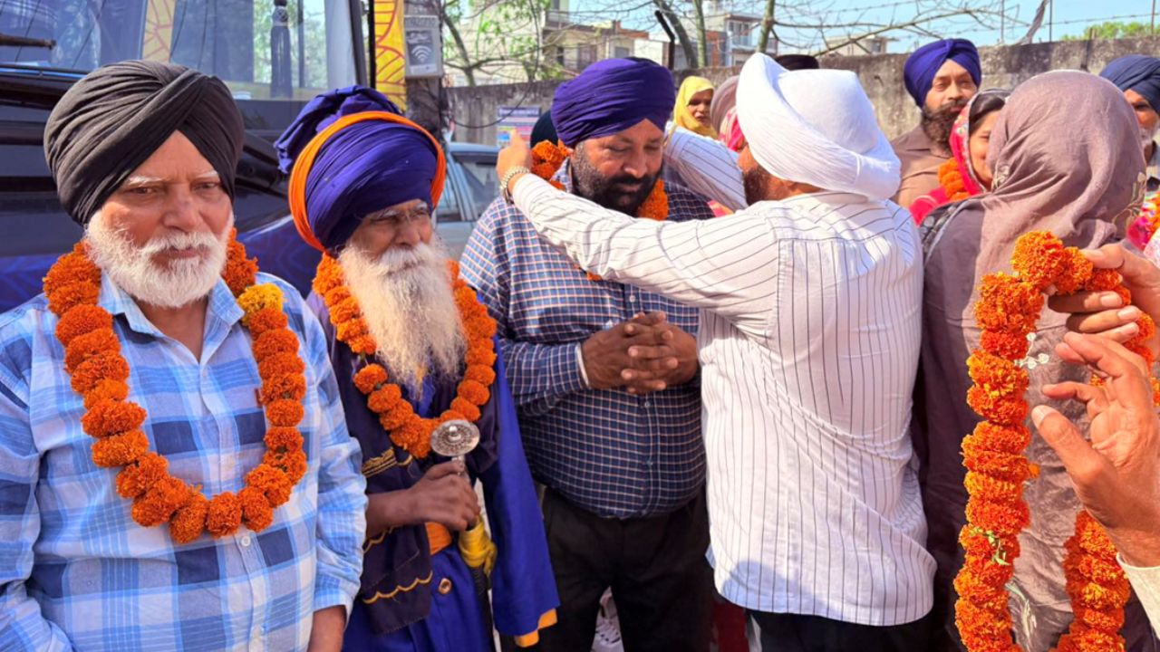 Kulwant Singh Flags Off 12th Pilgrimage Bus from Sohana Mohali