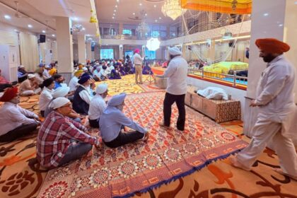 Kulwant Singh Attends Antim Ardas in Sector 71 Mohali, Offers Condolences