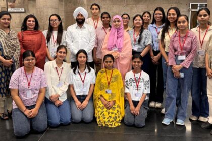 Kulwant Singh Arranges Punjab Assembly Visit for Mohali Students