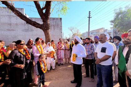 Kulwant Singh Flags Off 8th Pilgrimage Bus from Kumbra Mohali
