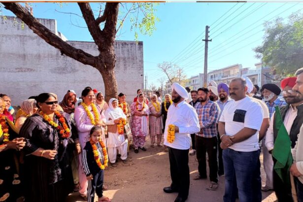 Kulwant Singh Flags Off 8th Pilgrimage Bus from Kumbra Mohali