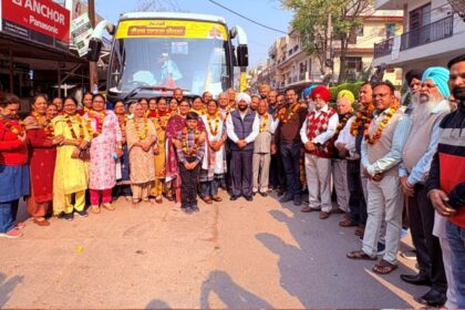 Kulwant Singh Flags Off 6th Pilgrimage Bus from Sector-66 Mohali