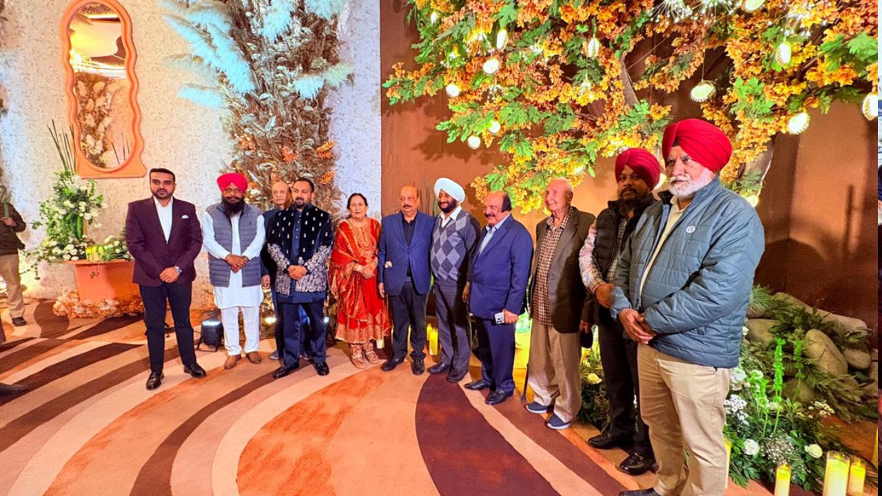 Kulwant Singh Attends Wedding of Subhash Bajaj’s Son in Mohali