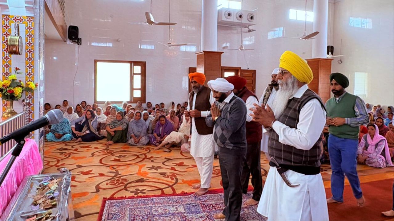Kulwant Singh Attends Final Prayer Ceremony in Bakarpur Mohali