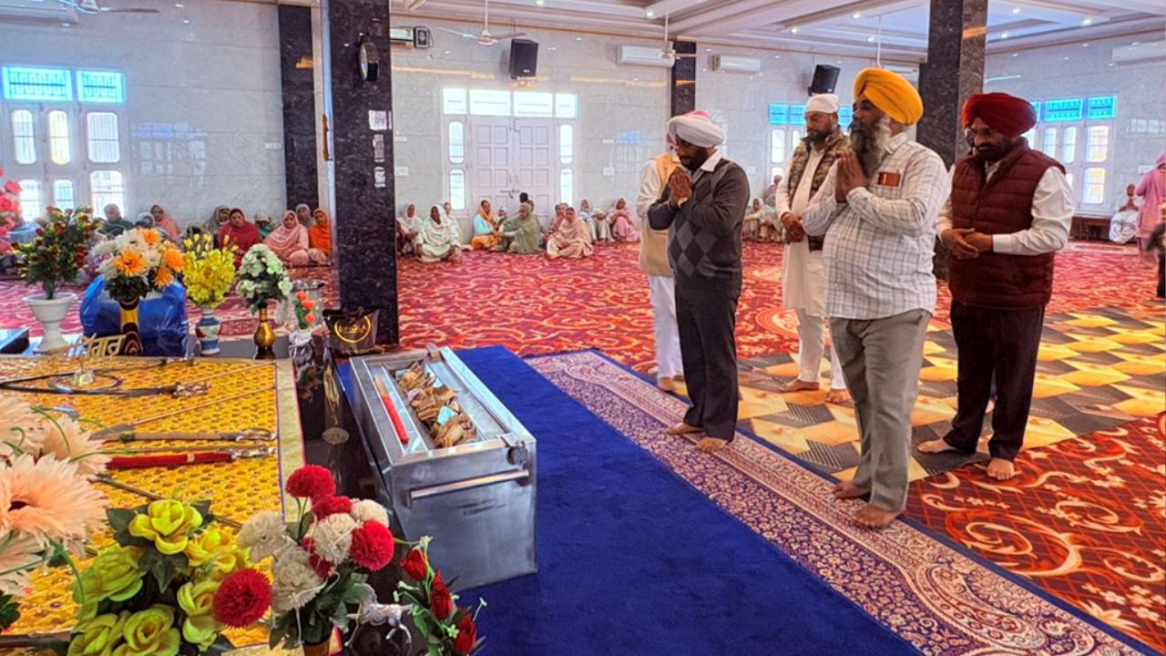 Kulwant Singh Attends Final Prayer Ceremony in Kurdi Mohali