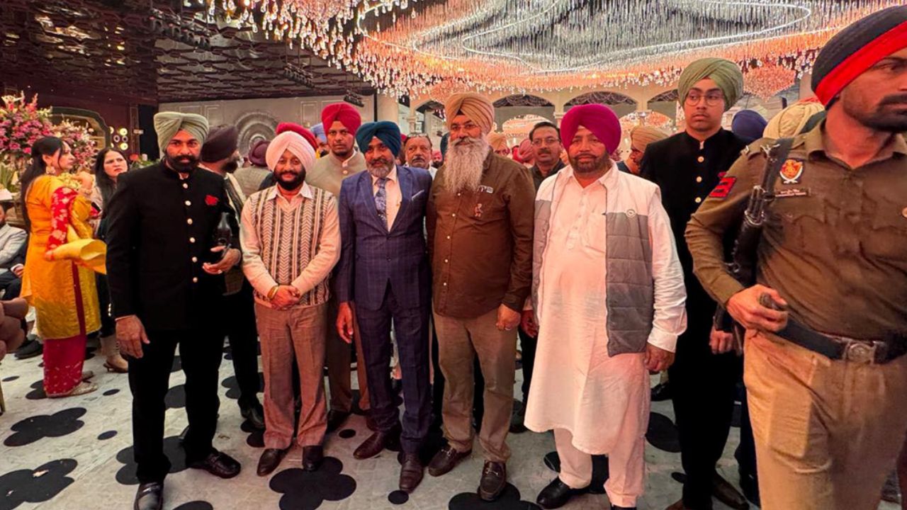 Kulwant Singh Attends Wedding of Balwinder Singh Lucknowur’s Son in Mohali