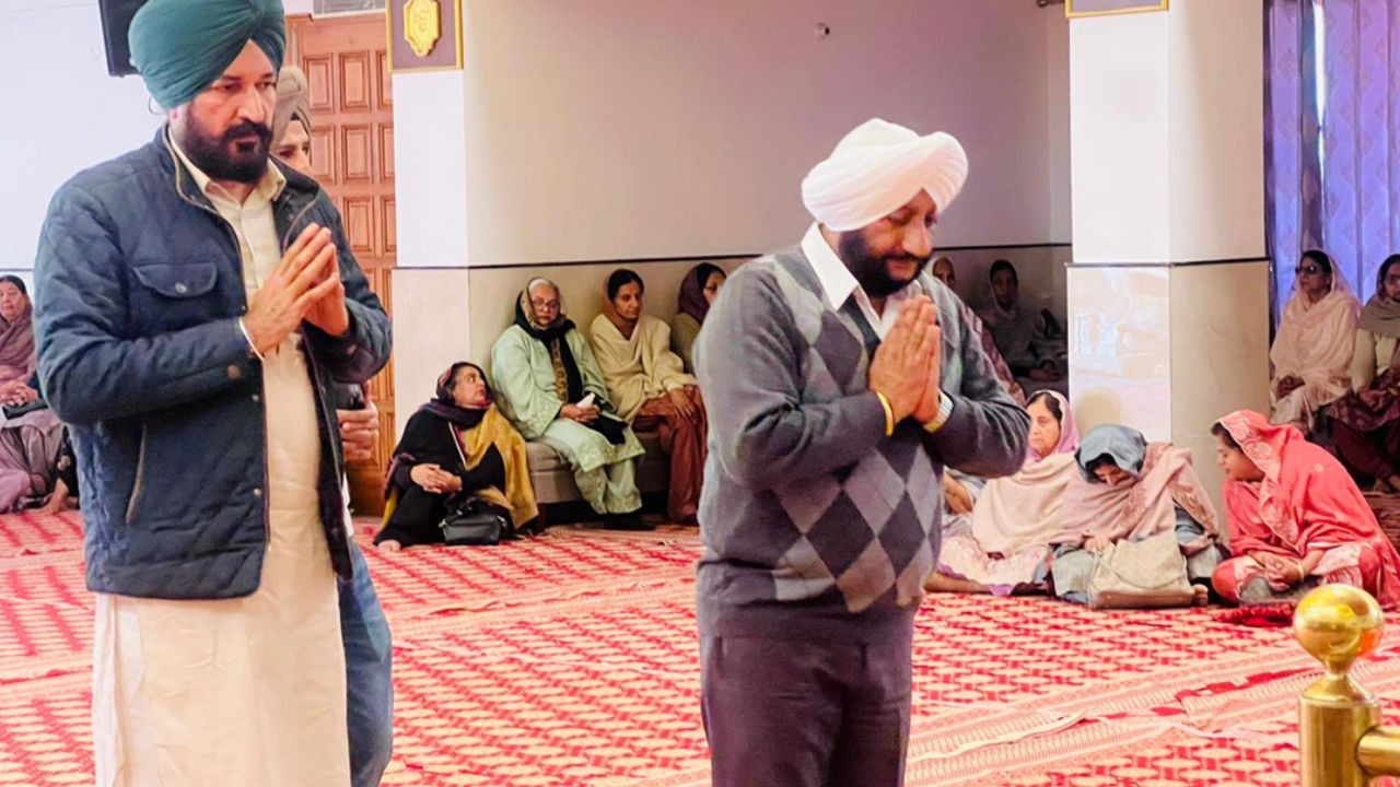 Kulwant Singh Attends Final Prayer of Major Surinder Singh in Mohali