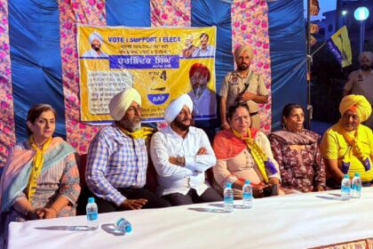 MLA Kulwant Singh interacting with residents during the Aap Di Sarkar Aap Da MC campaign in Wards 3 and 4, Mohali.