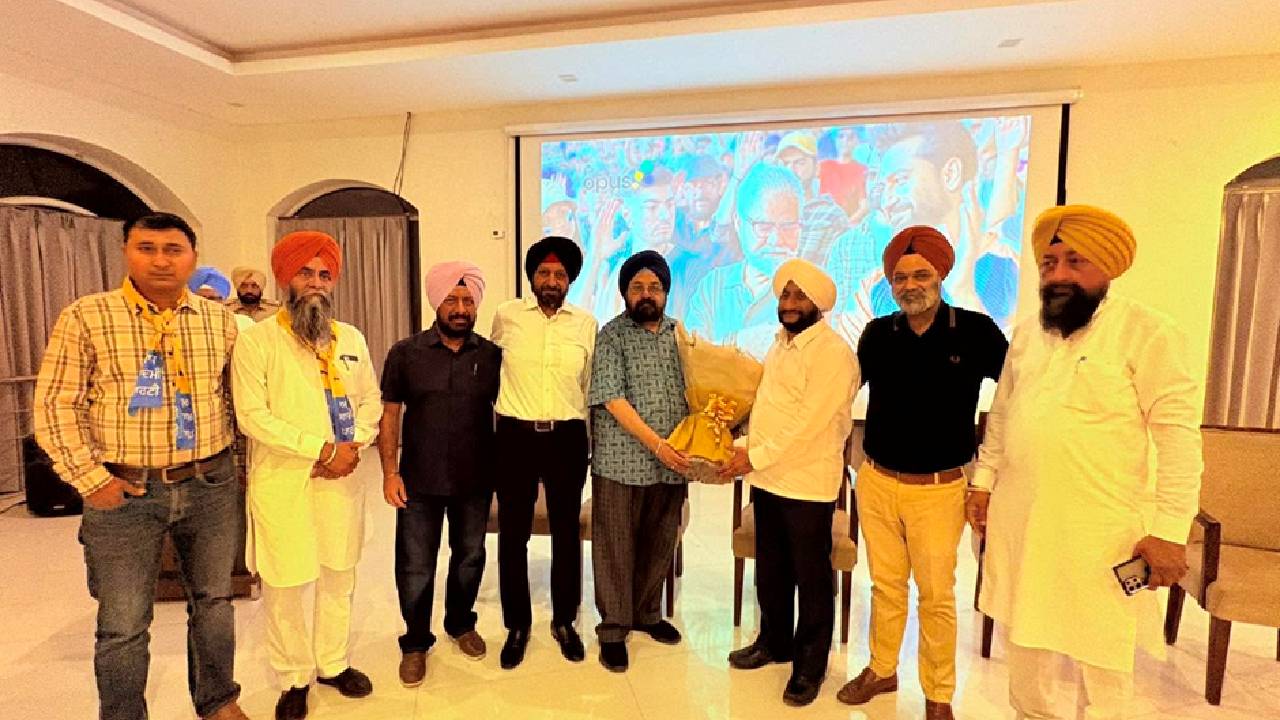 MLA Kulwant Singh interacting with residents during an election campaign in support of Harpal Singh Brar in Ward 50, Mohali.