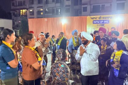 MLA Kulwant Singh meeting residents during an election campaign in support of Bibi Jasbir Kaur Atli in Ward 27, Mohali.
