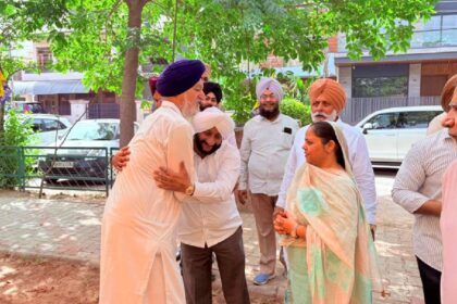 MLA Kulwant Singh meeting residents during an election campaign in support of Bibi Kamaljit Kaur in Ward 40, Mohali.