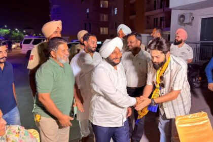 MLA Kulwant Singh interacting with residents during an election campaign in support of Kritika Sharma at Wave Estate in Ward 41, Mohali.