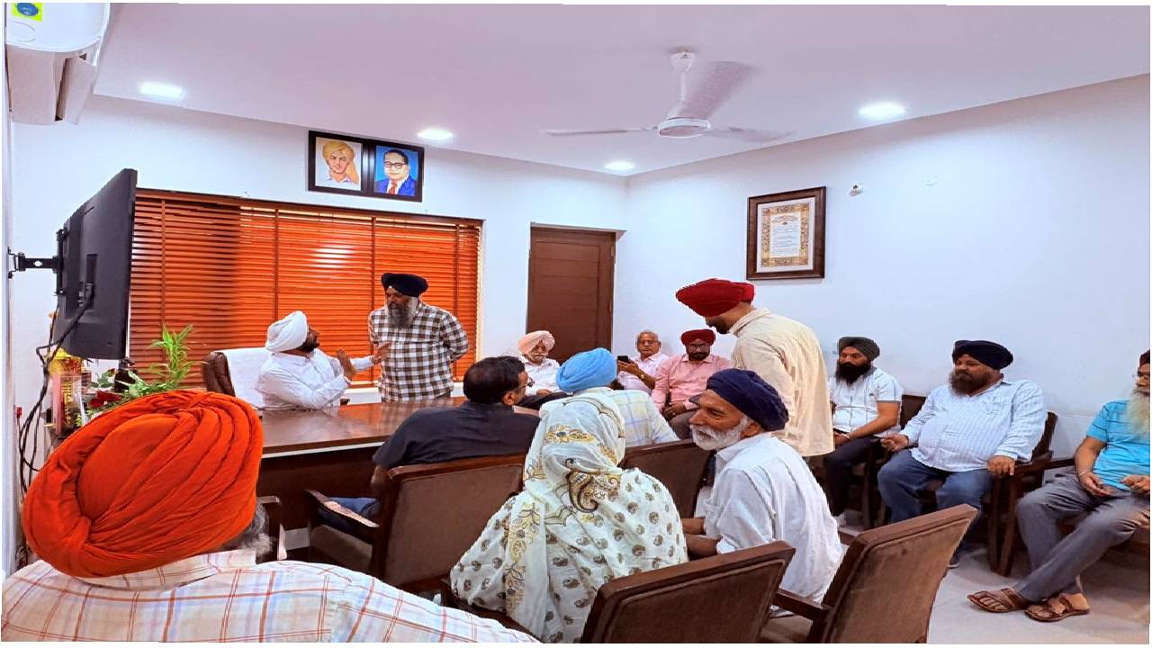 MLA Kulwant Singh interacting with Mohali residents during a public grievance meeting focused on civic issues and citizen services