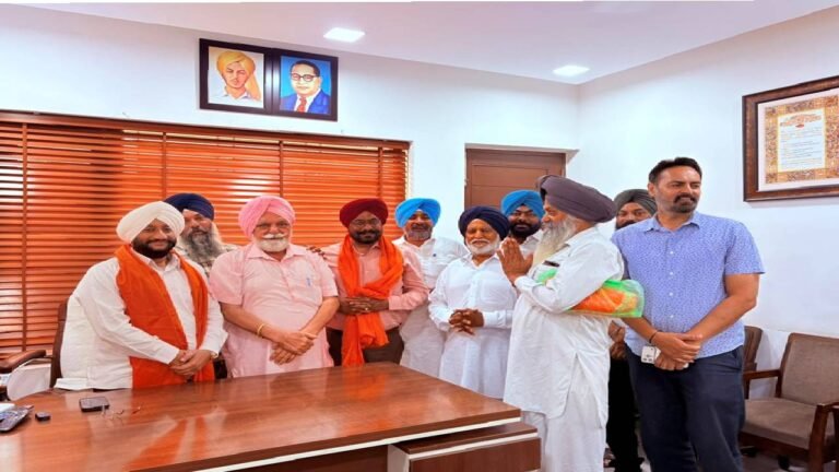 MLA Kulwant Singh Holds Public Meeting in Mohali, Assures Residents of Prompt Resolution of Issues