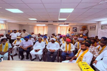 MLA Kulwant Singh welcomes 26 Sikligar community families from Jujhar Nagar, Mohali, as they join the Aam Aadmi Party during a community programme