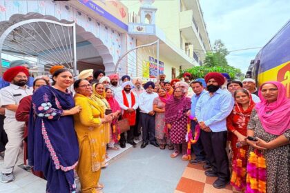 Senior citizens depart from Phase 9, Mohali, under the Chief Minister Tirath Yatra Scheme after an Ardaas
